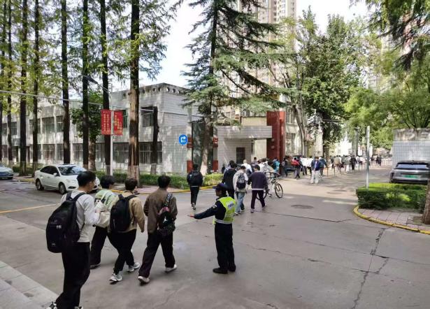 说明: e83c02856bfe24292b4743a2ab4069dd