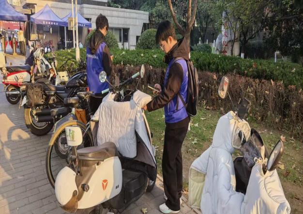 说明: 73948b9edabffd6f7cc52eca68458642